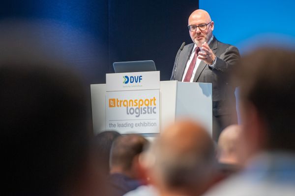 06.06.2019 · Klinkner: Kommunen sollen Partner der Zustelldienste werden. Forum auf transport logistic: Innovationen für die letzte Meile - 06.06.2019 · Klinkner: Kommunen sollen Partner der Zustelldienste werden. Forum auf transport logistic: Innovationen für die letzte Meile